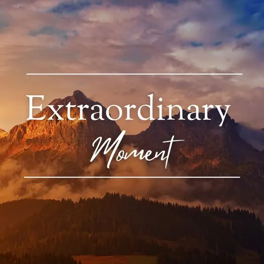 carátula de «Extraordinary Moment»
